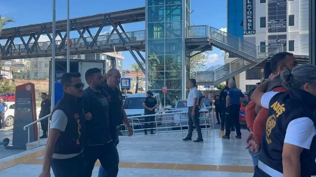 Alanya’da Uçurumdan Cansız Bedeni Çıkarılan Gencin Sır Perdesi Aralandı! 8